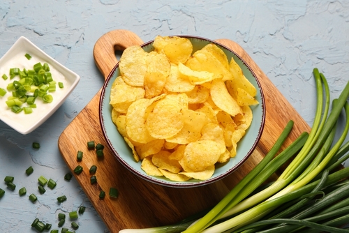 血圧を上げる食べ物:スナック菓子