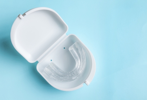 睡眠時無呼吸症候群の治療法:マウスピース