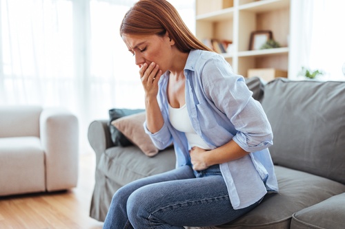 マンジャロの副作用とは?吐き気・下痢・便秘に対する対処法を医師が解説 2 マンジャロダイエット 副作用 吐き気 東京 調布市